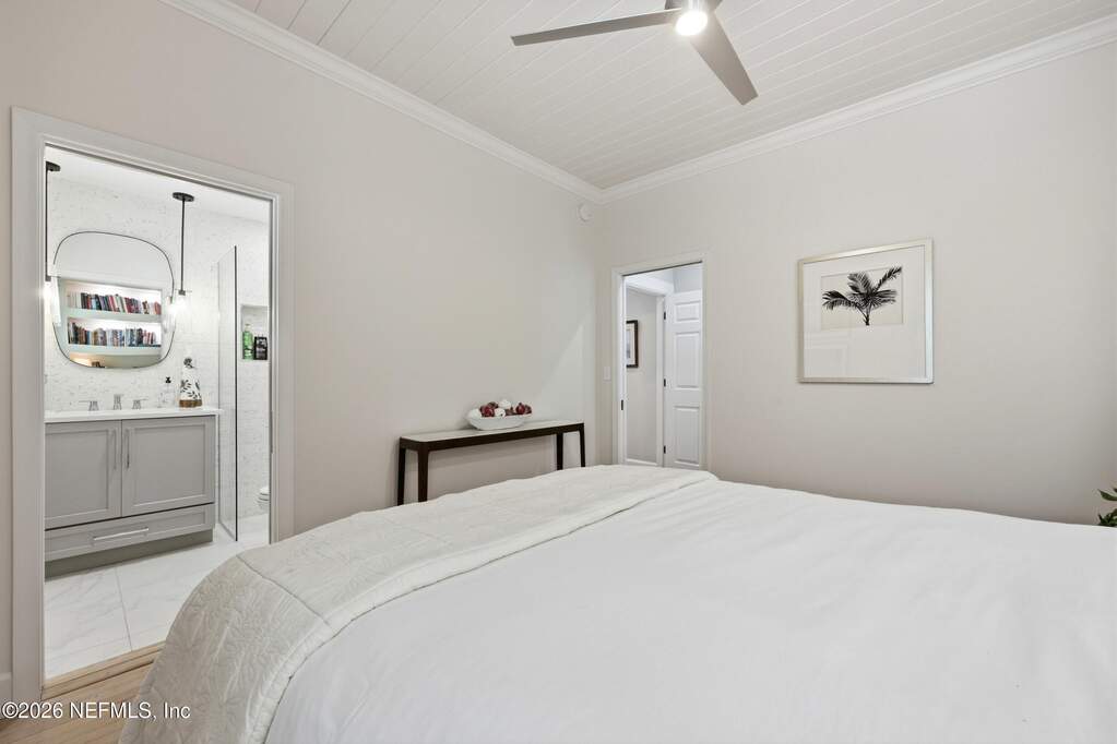 5 Bedroom Single Family Home/House's Image 24
