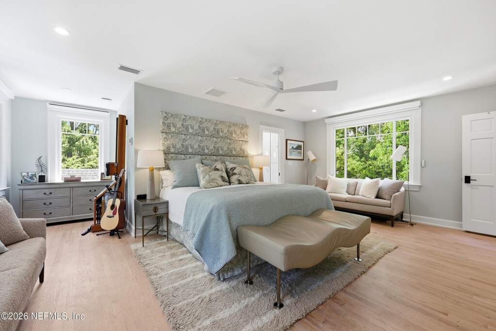 5 Bedroom Single Family Home/House's Image 37
