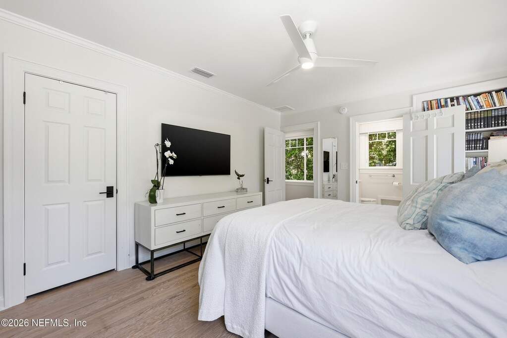 5 Bedroom Single Family Home/House's Image 42