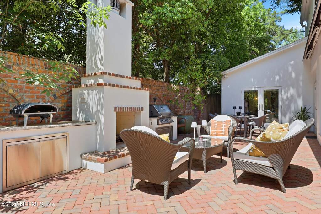 5 Bedroom Single Family Home/House's Image 51