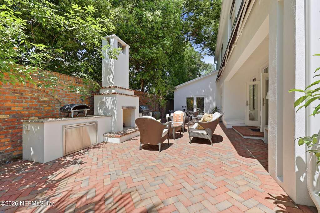 5 Bedroom Single Family Home/House's Image 52