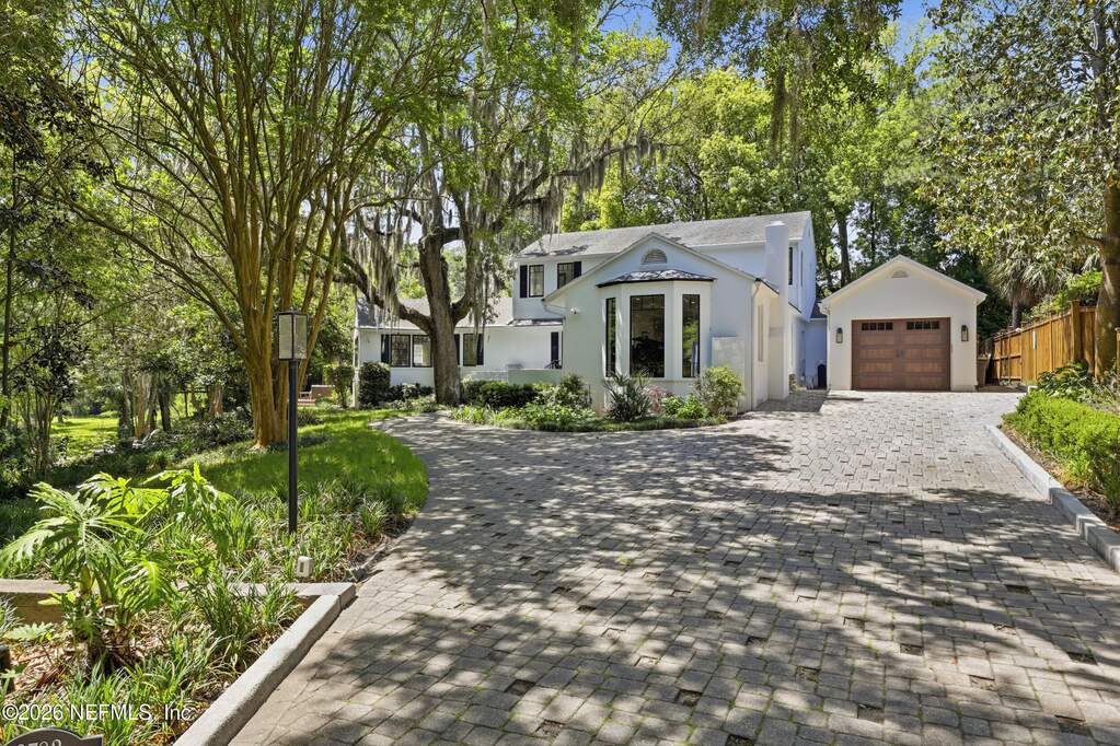 5 Bedroom Single Family Home/House's Image 63