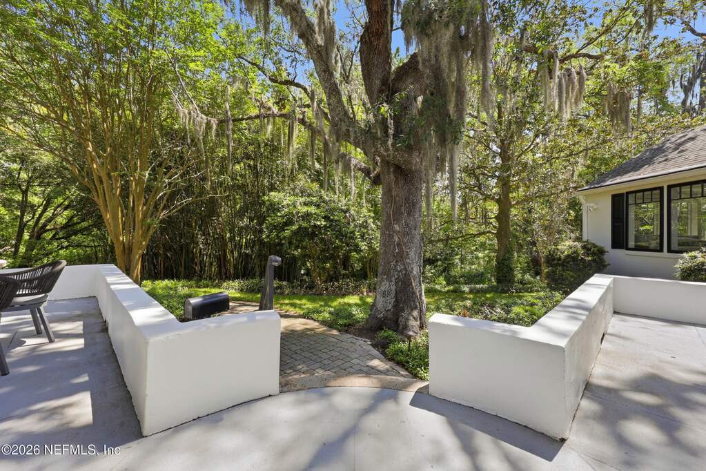 5 Bedroom Single Family Home/House's Image 68