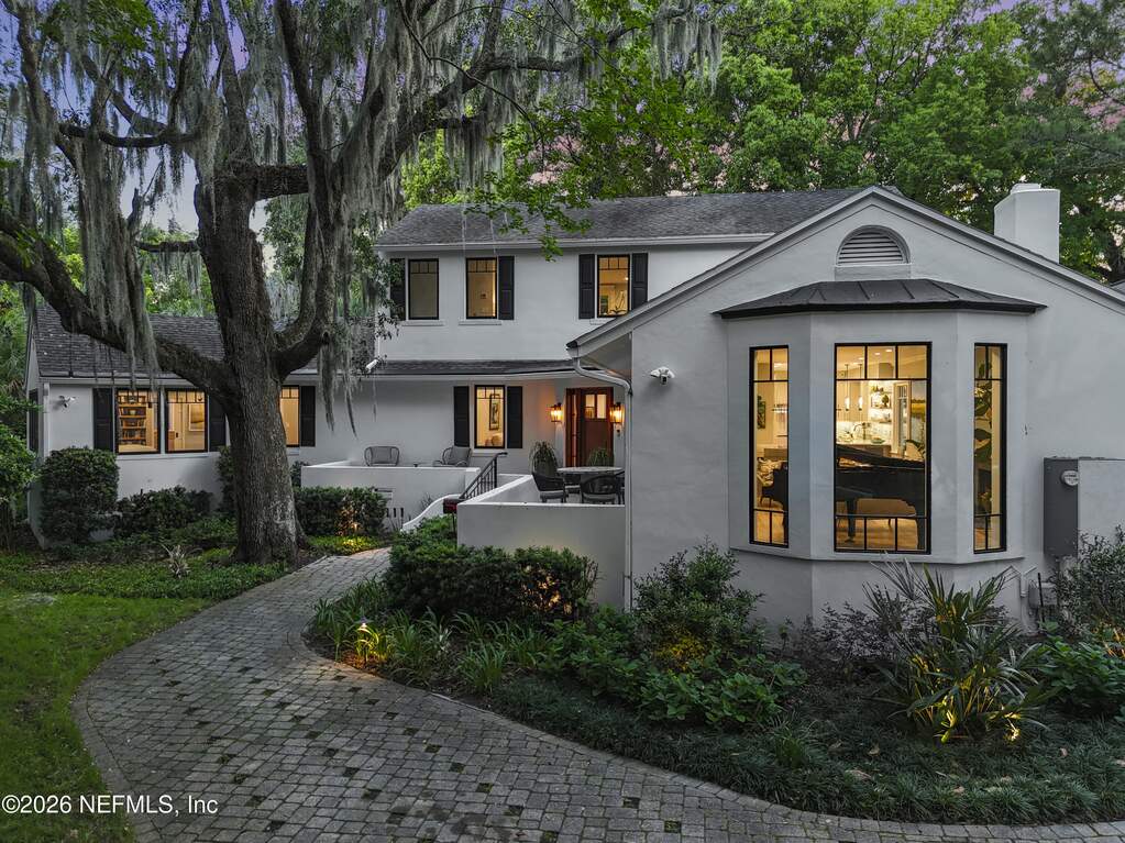 5 Bedroom Single Family Home/House's Image 89