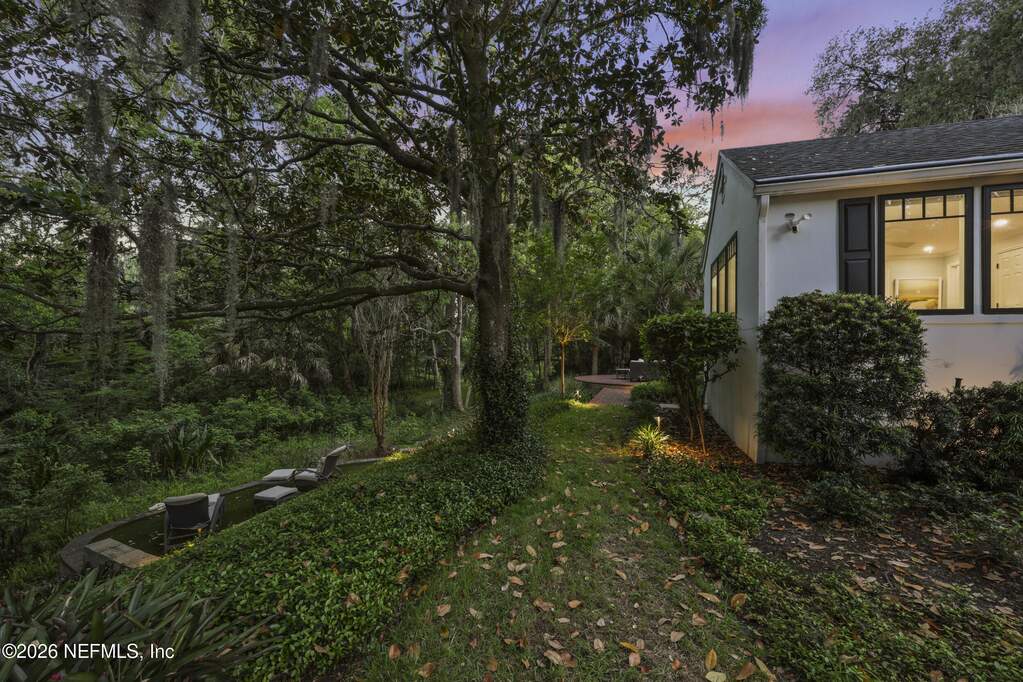 5 Bedroom Single Family Home/House's Image 92