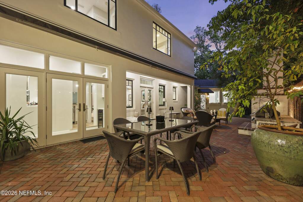 5 Bedroom Single Family Home/House's Image 96