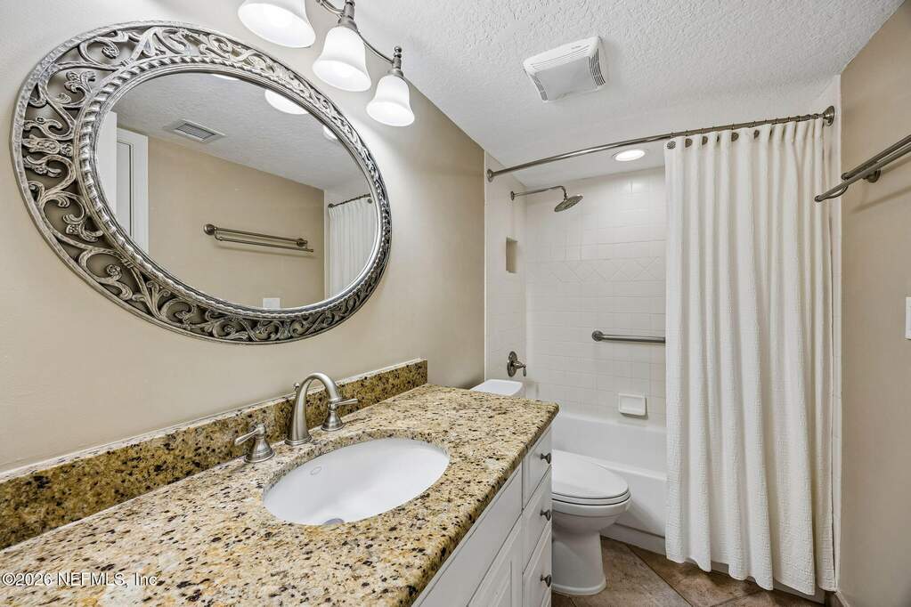 2 Bedroom Apartment/Flat's Image 11