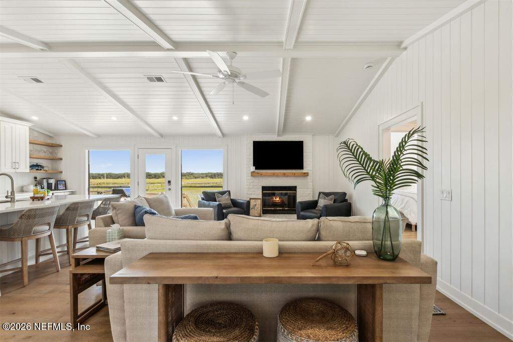 2 Bedroom Single Family Home/House's Image 3