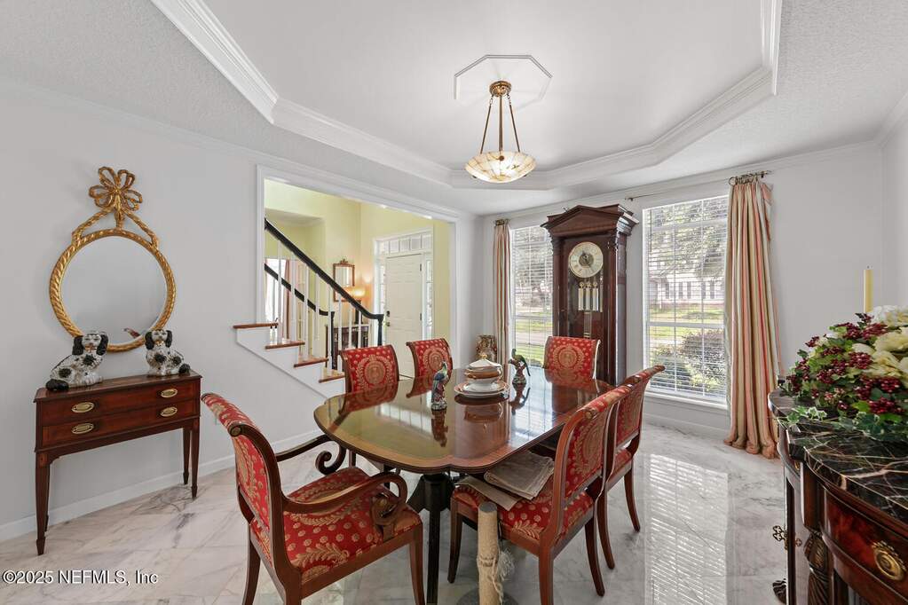 5 Bedroom Single Family Home/House's Image 10