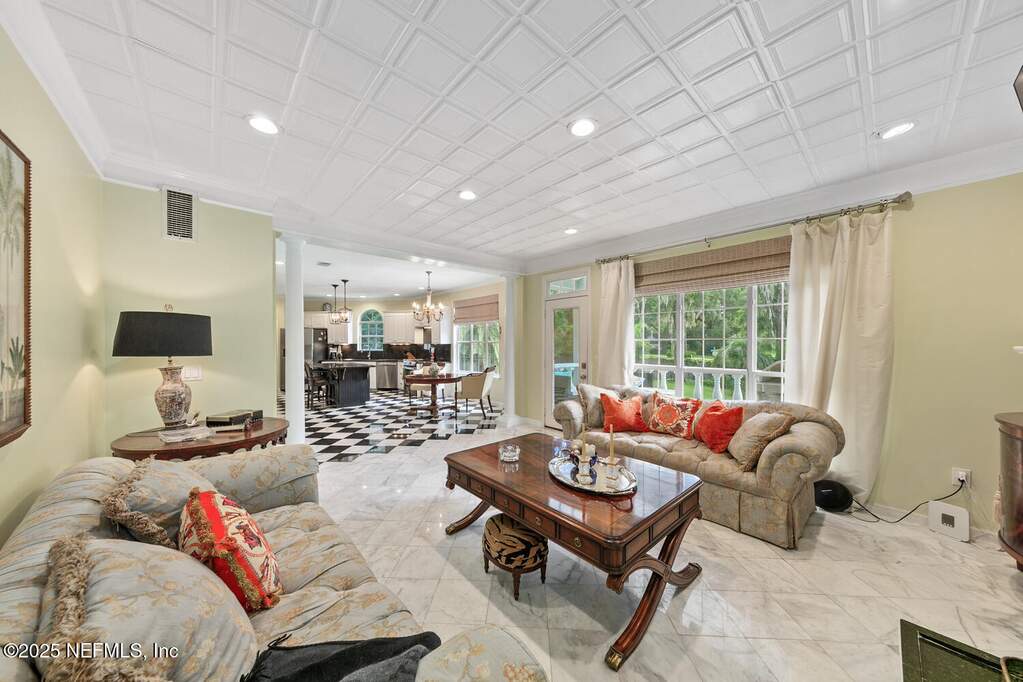 5 Bedroom Single Family Home/House's Image 22