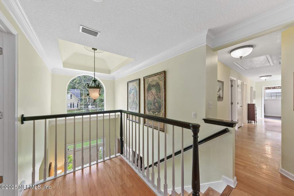 5 Bedroom Single Family Home/House's Image 27