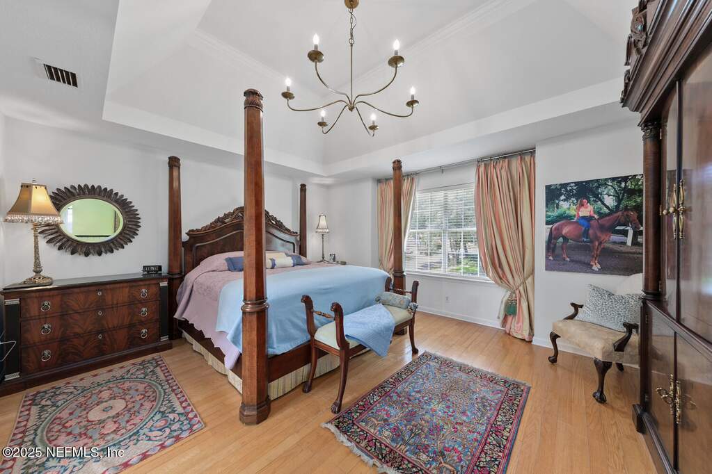 5 Bedroom Single Family Home/House's Image 28