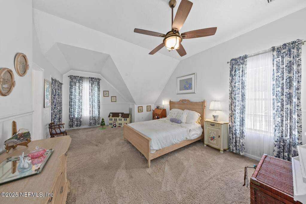 5 Bedroom Single Family Home/House's Image 37