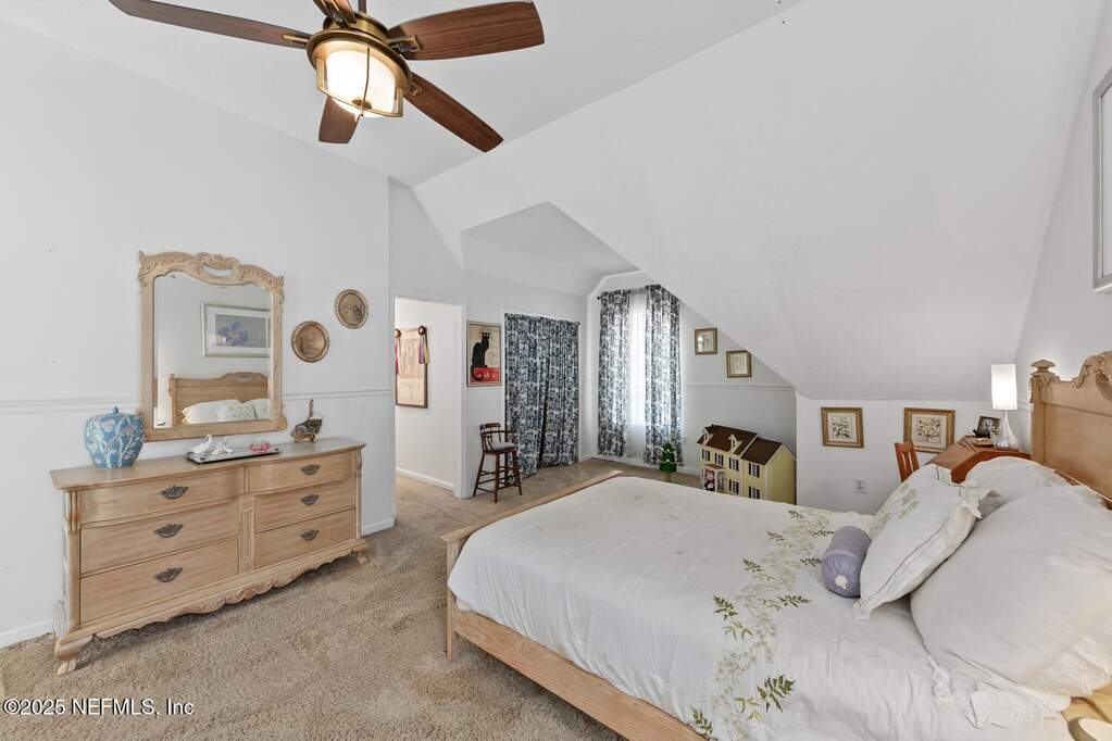5 Bedroom Single Family Home/House's Image 39