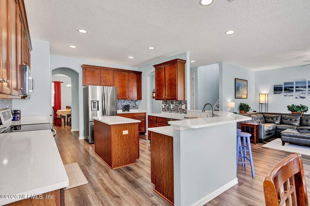 4 Bedroom Single Family Home/House's Image 11