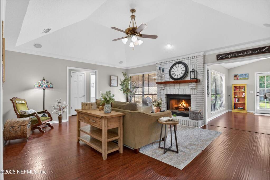 4 Bedroom Single Family Home/House's Image 11