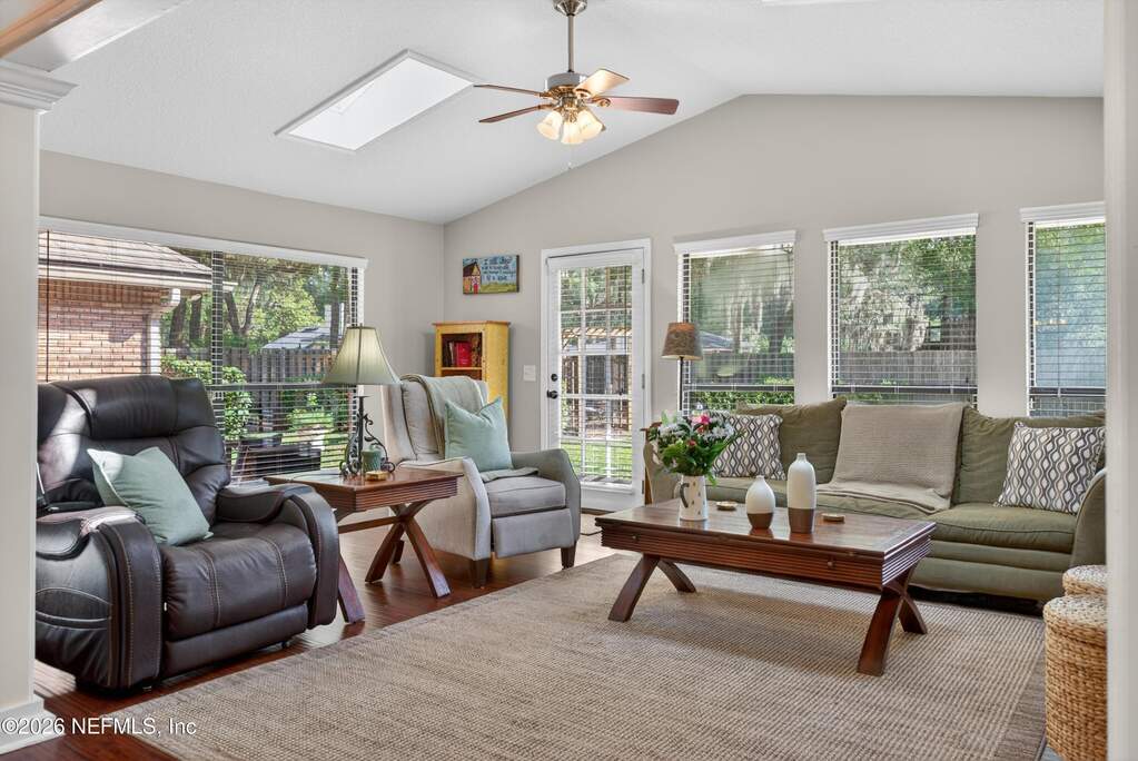 4 Bedroom Single Family Home/House's Image 16