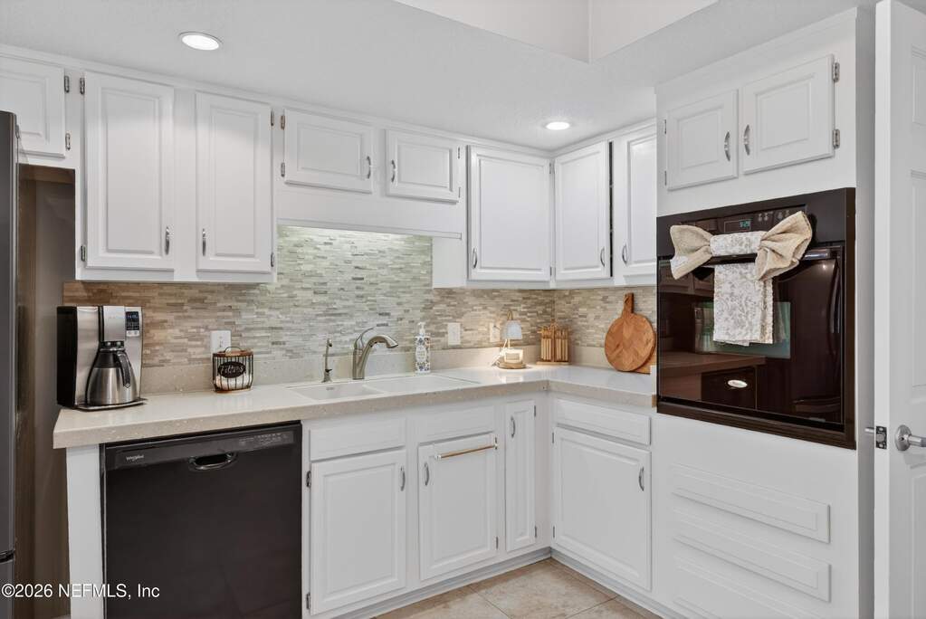 4 Bedroom Single Family Home/House's Image 25