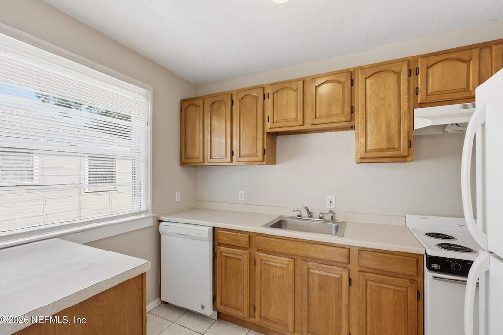 4 Bedroom Multi Unit's Image 5