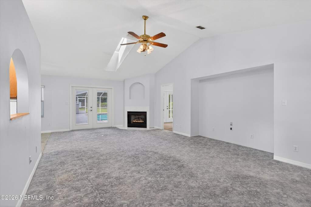 4 Bedroom Single Family Home/House's Image 7