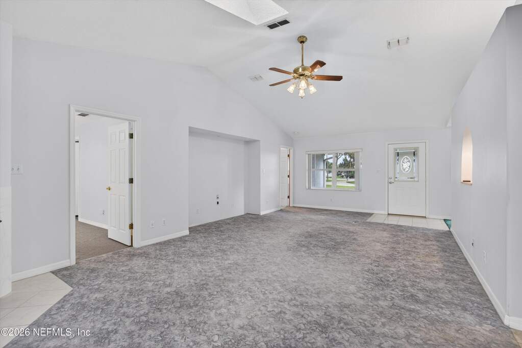 4 Bedroom Single Family Home/House's Image 8