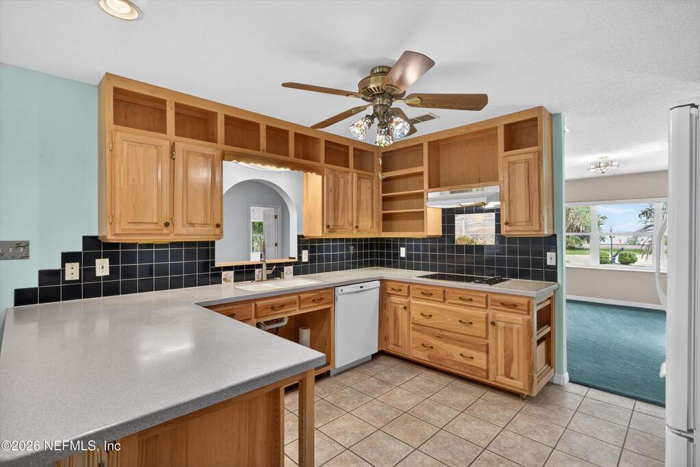 4 Bedroom Single Family Home/House's Image 15