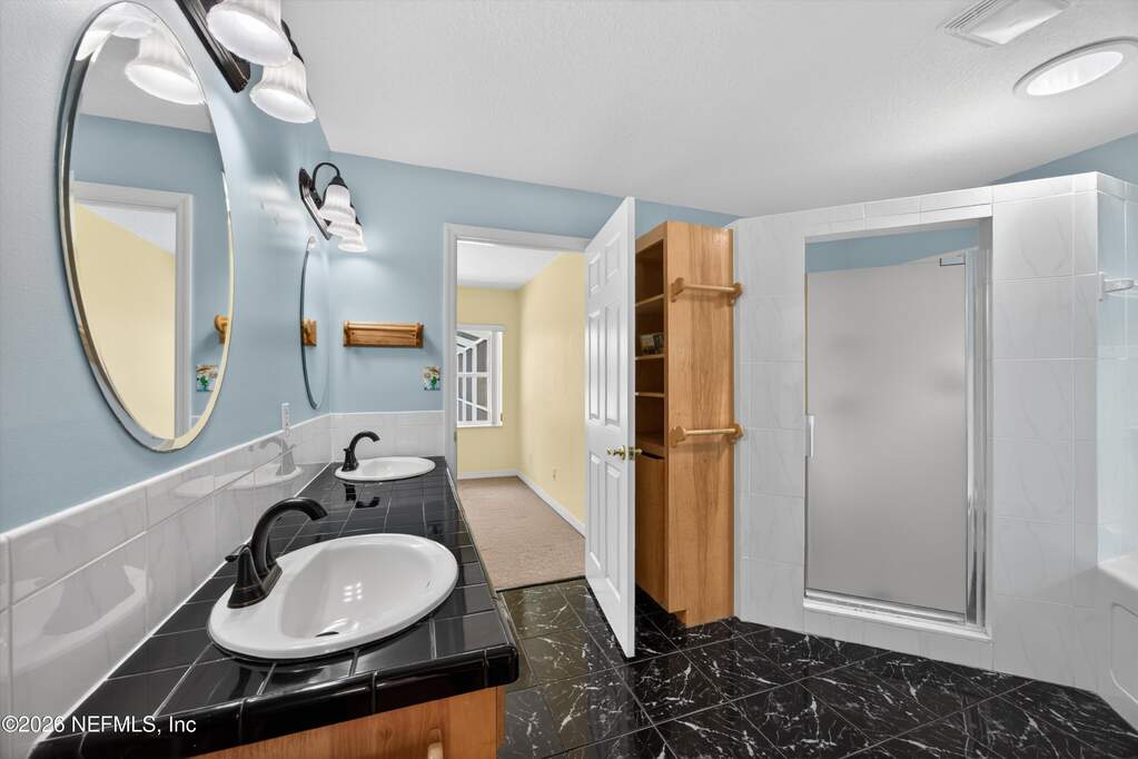 4 Bedroom Single Family Home/House's Image 25