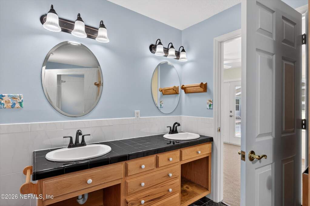 4 Bedroom Single Family Home/House's Image 27
