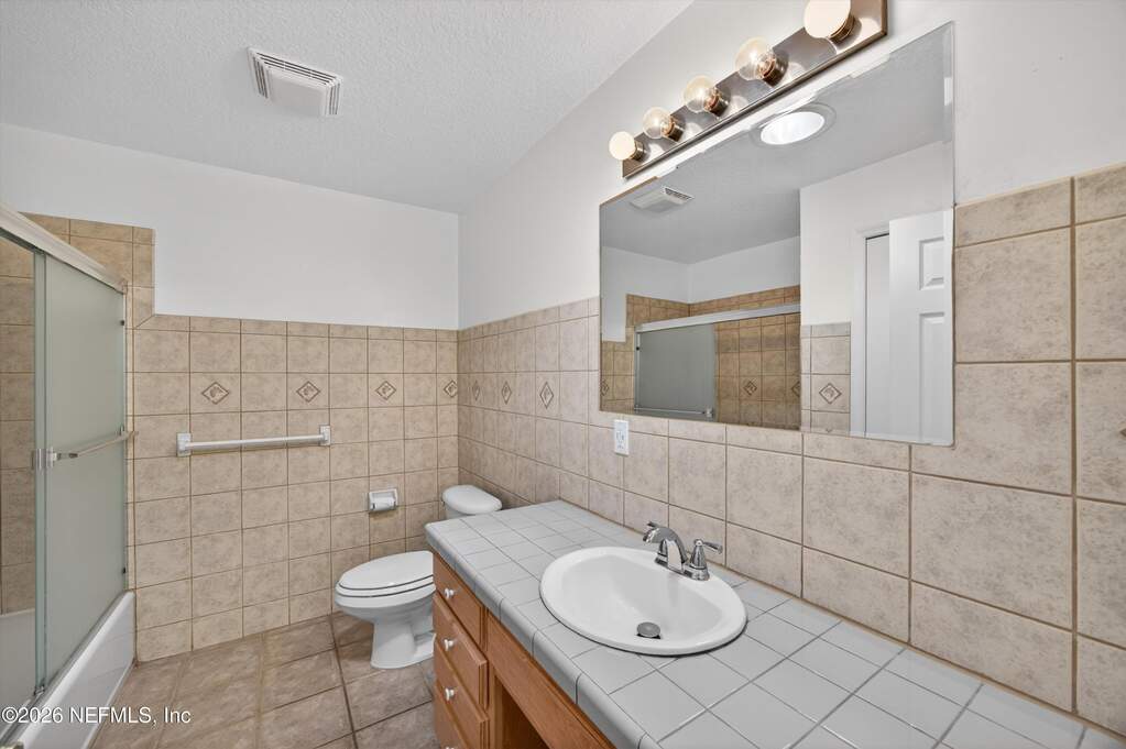 4 Bedroom Single Family Home/House's Image 34