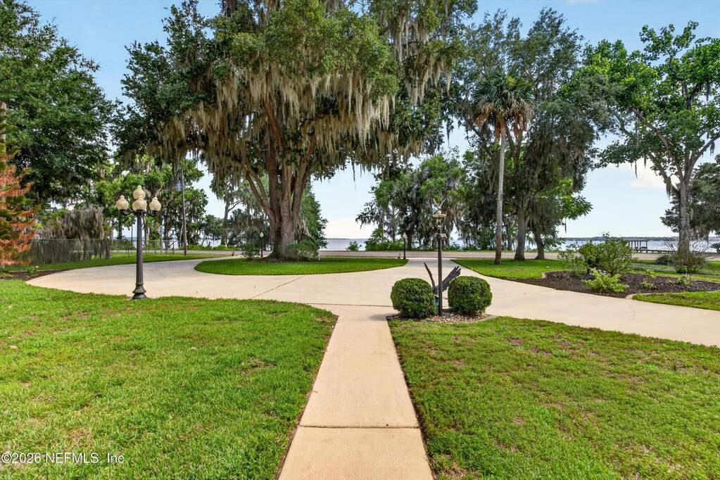 4 Bedroom Single Family Home/House's Image 4