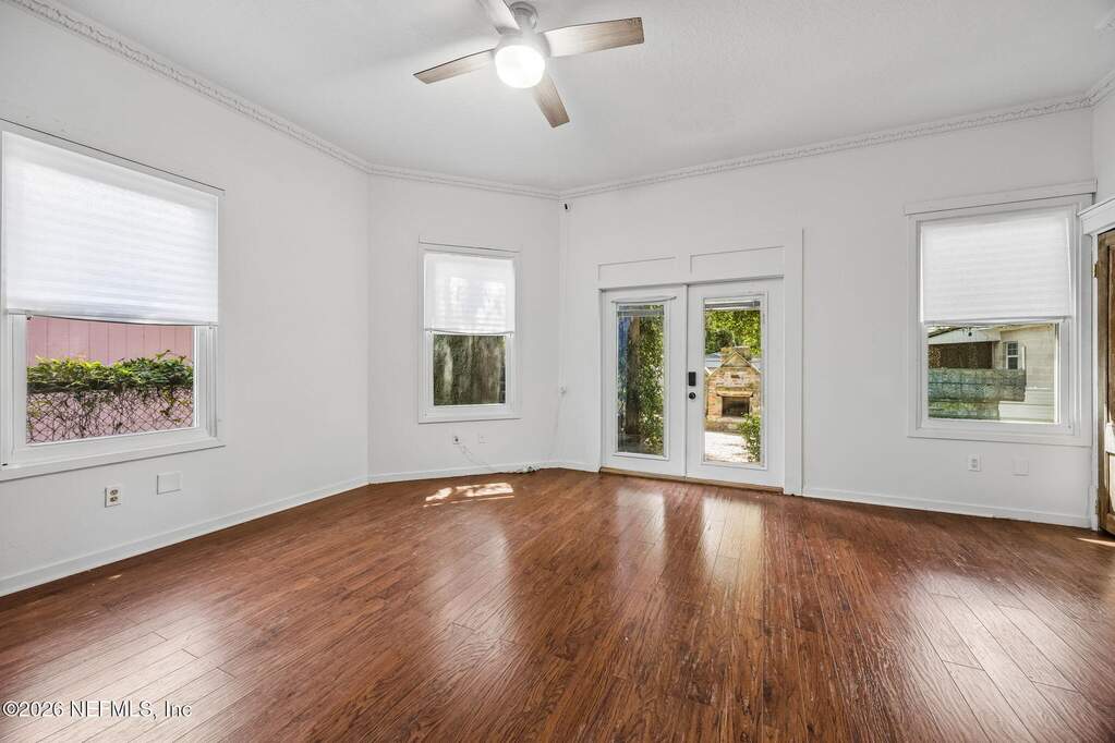 1 Bedroom Single Family Home/House's Image 11