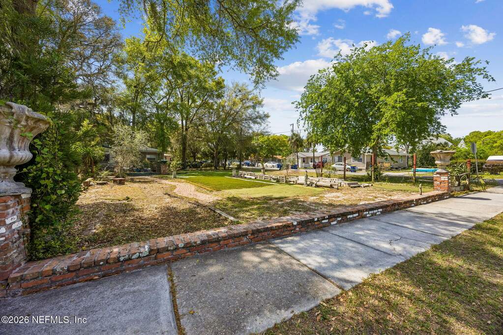 1 Bedroom Single Family Home/House's Image 22