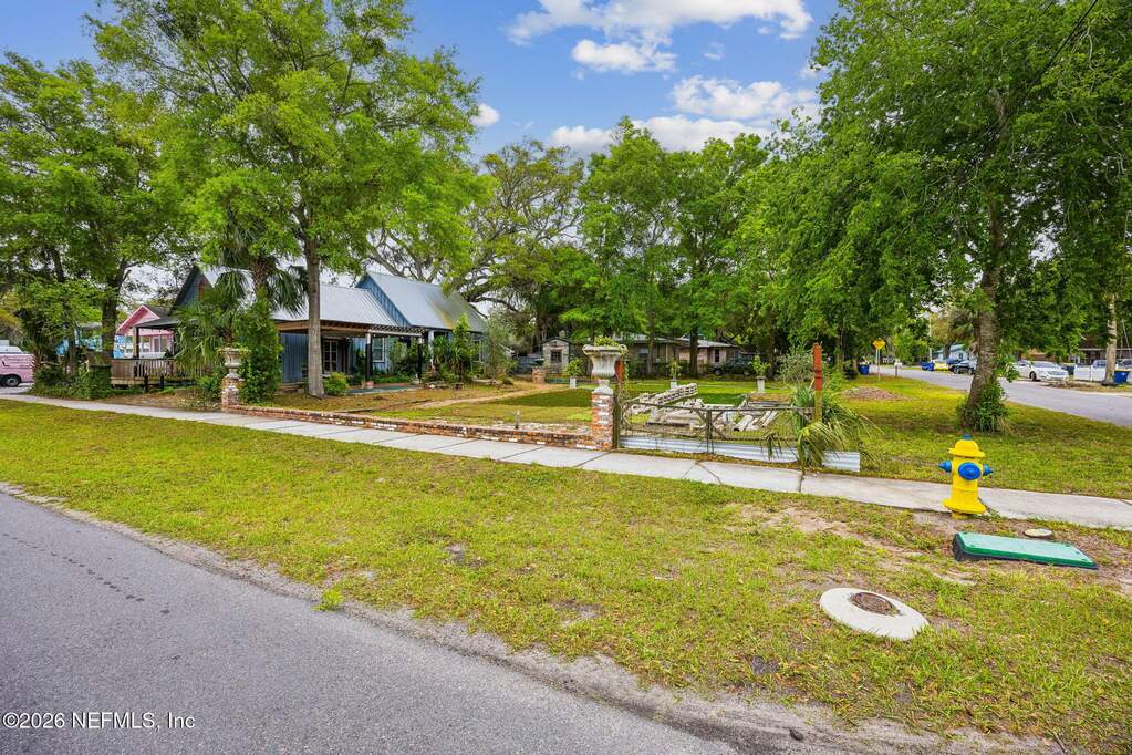 1 Bedroom Single Family Home/House's Image 24