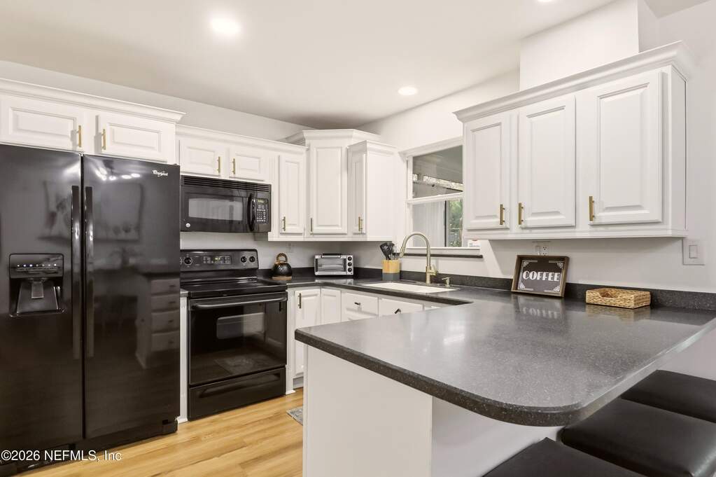 3 Bedroom Single Family Home/House's Image 5