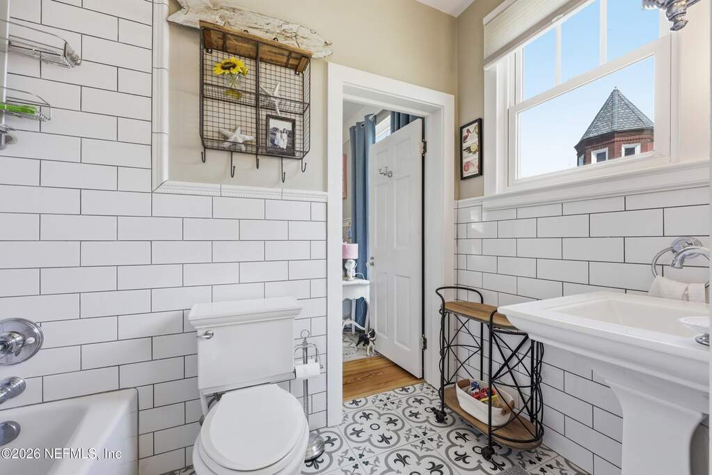 3 Bedroom Single Family Home/House's Image 34