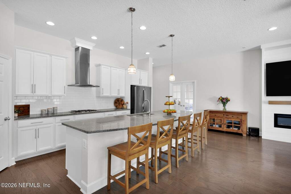4 Bedroom Single Family Home/House's Image 7