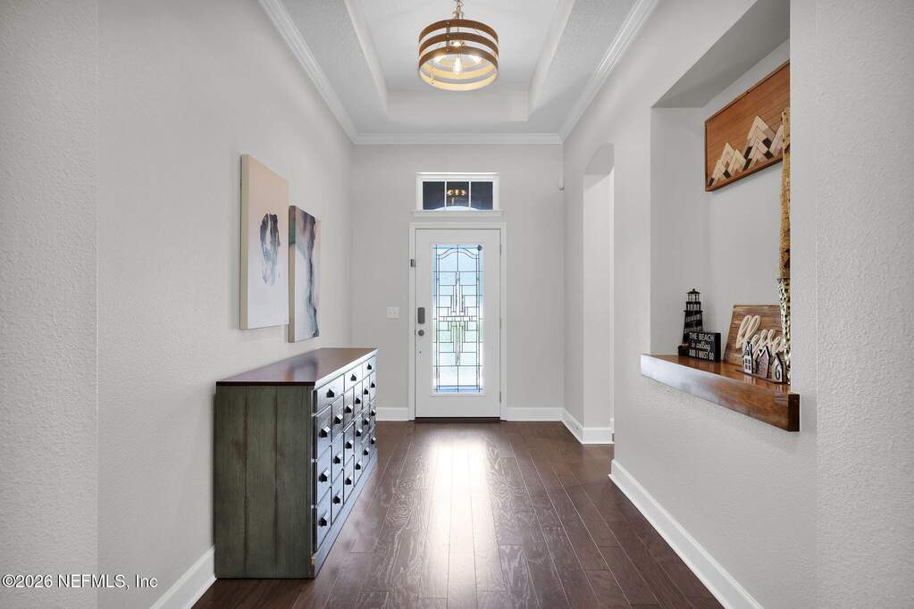 4 Bedroom Single Family Home/House's Image 3