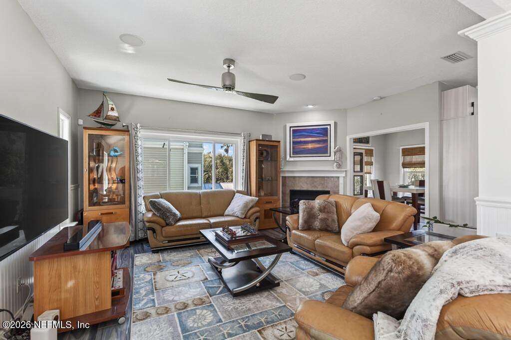 5 Bedroom Single Family Home/House's Image 98