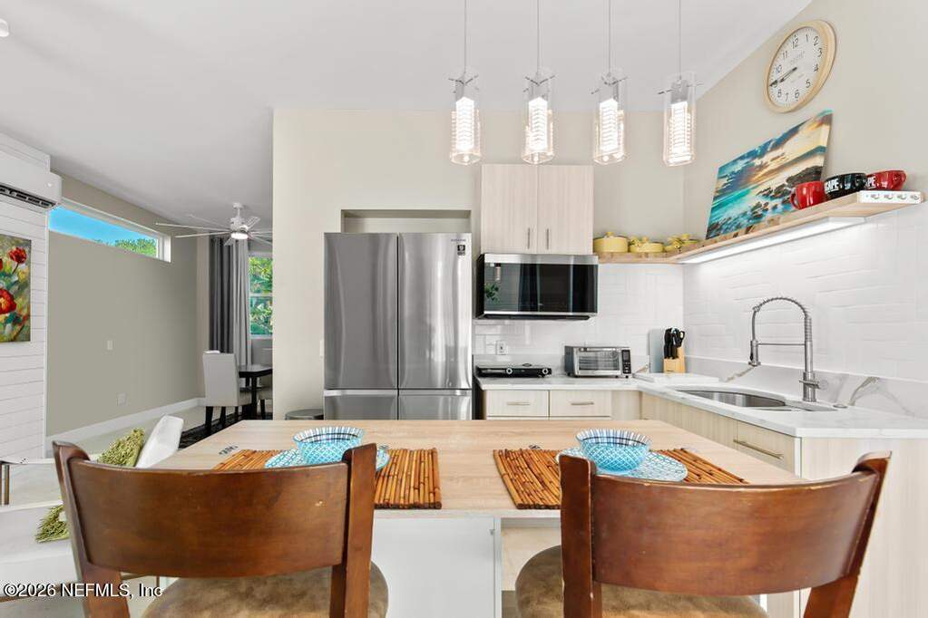 5 Bedroom Single Family Home/House's Image 115