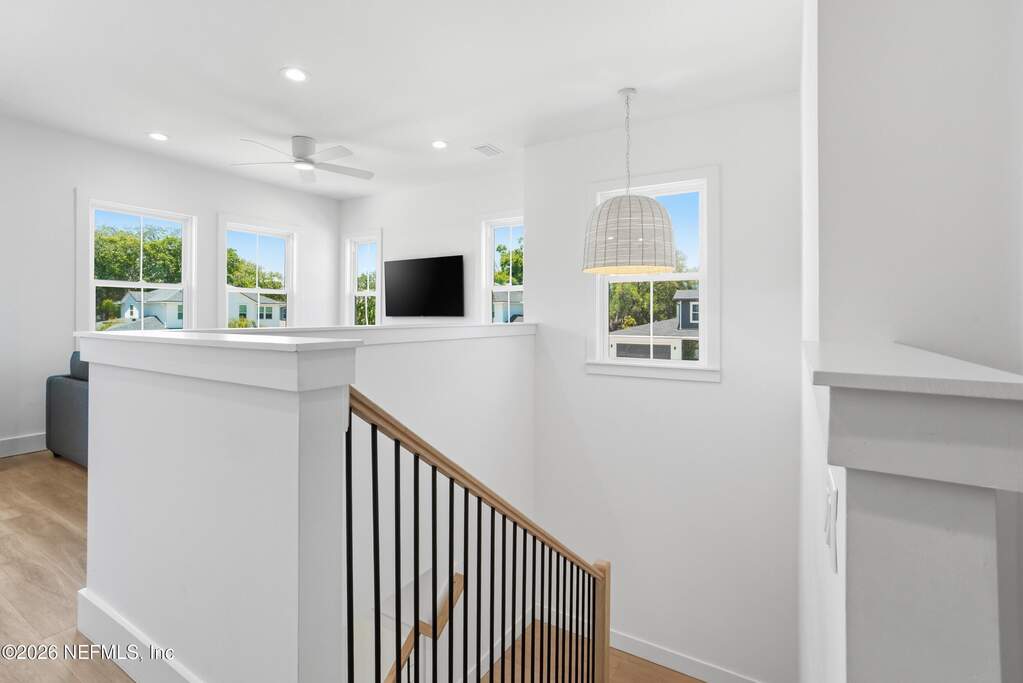 5 Bedroom Single Family Home/House's Image 22