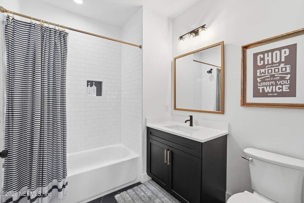 5 Bedroom Single Family Home/House's Image 30