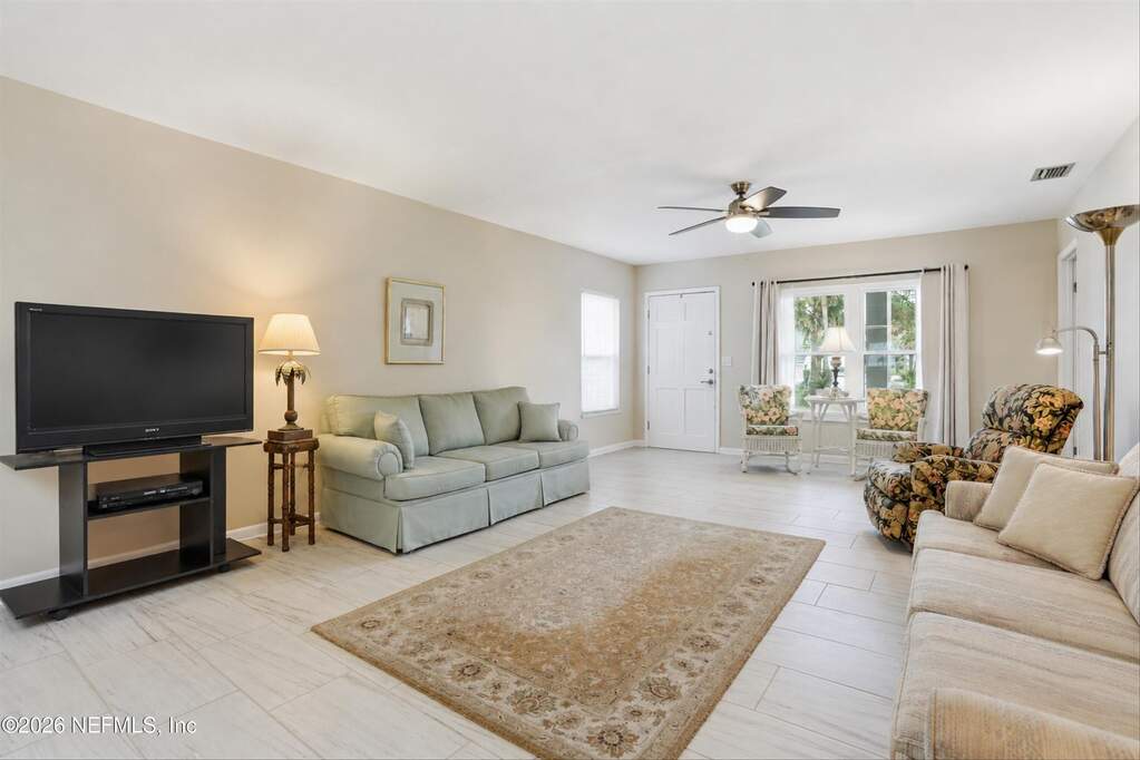 4 Bedroom Villa/Townhouse's Image 15