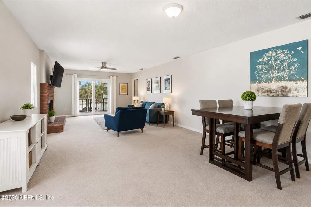 4 Bedroom Villa/Townhouse's Image 5