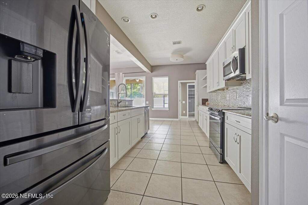 4 Bedroom Single Family Home/House's Image 10