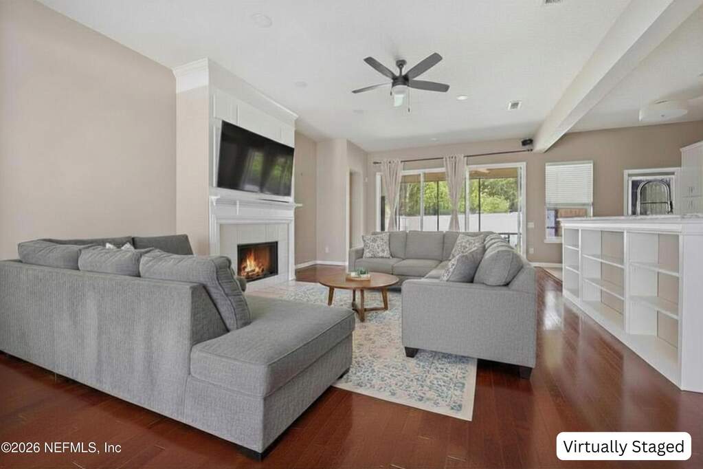 4 Bedroom Single Family Home/House's Image 6