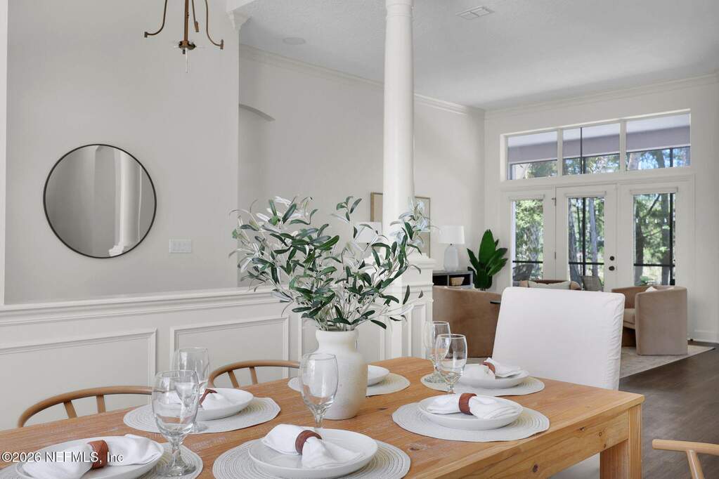 6 Bedroom Single Family Home/House's Image 11