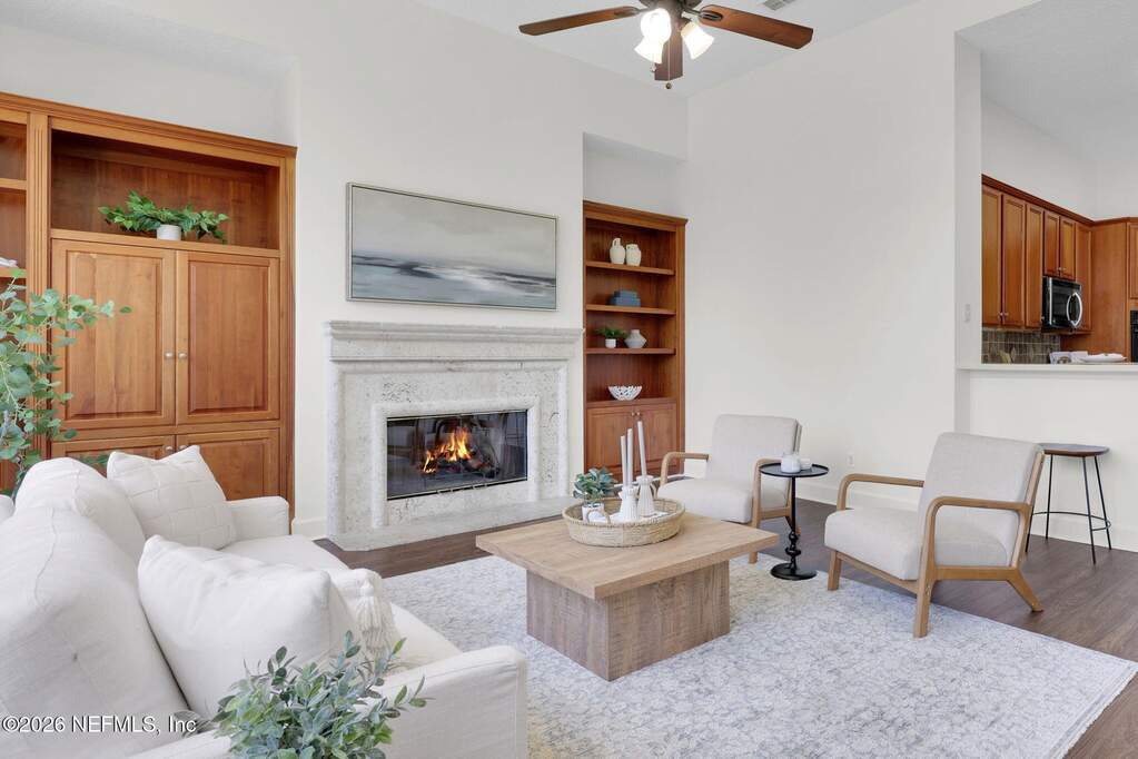 6 Bedroom Single Family Home/House's Image 25