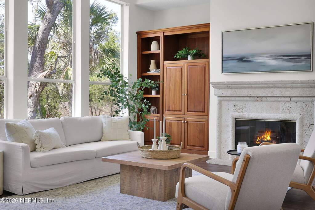 6 Bedroom Single Family Home/House's Image 27