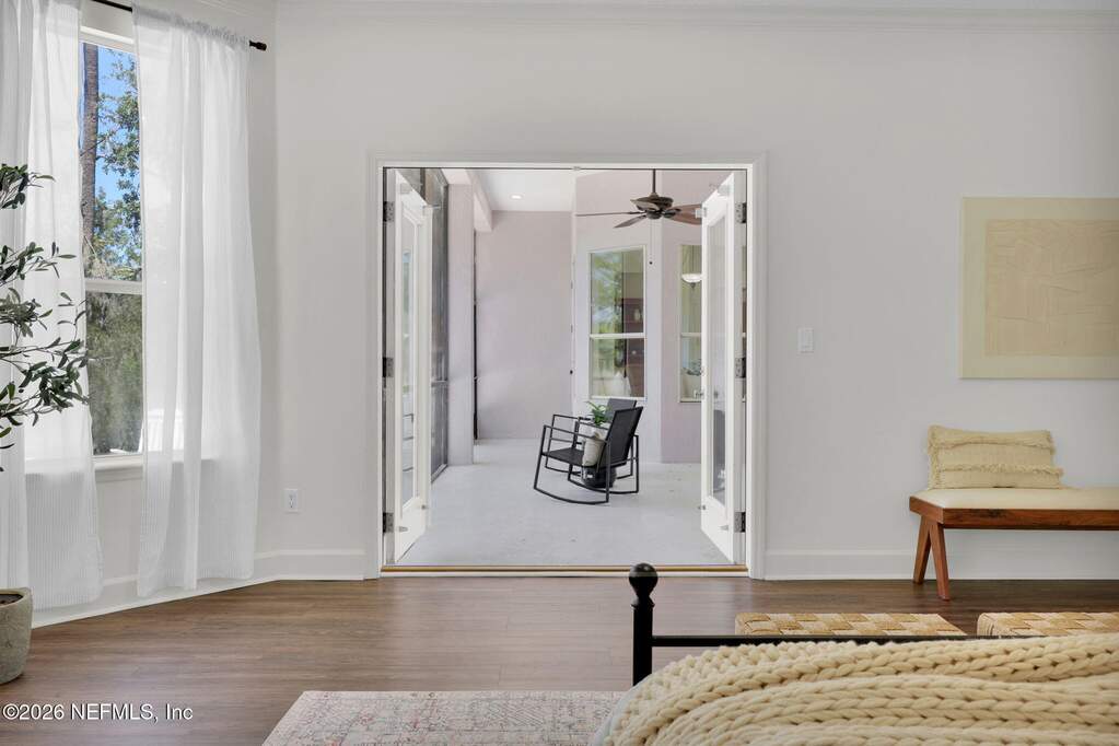 6 Bedroom Single Family Home/House's Image 38