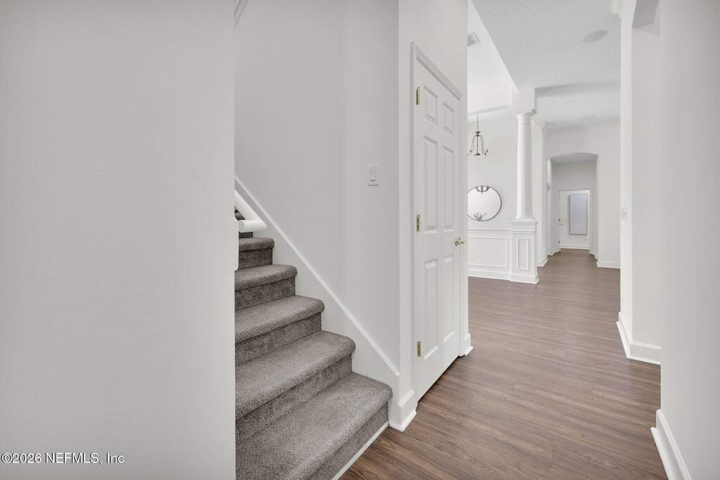 6 Bedroom Single Family Home/House's Image 43